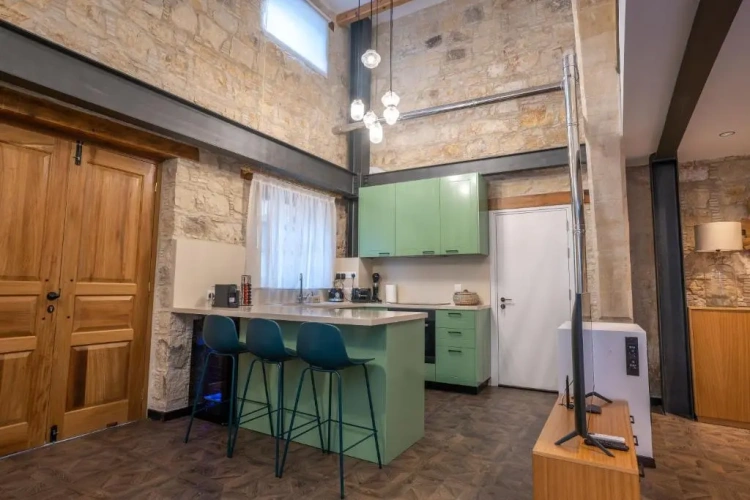 Deluxe Apartment