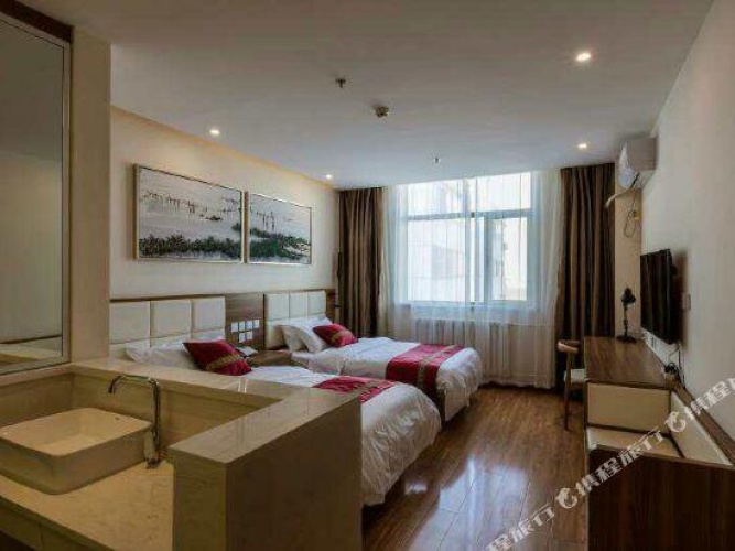 Deluxe Double Family room