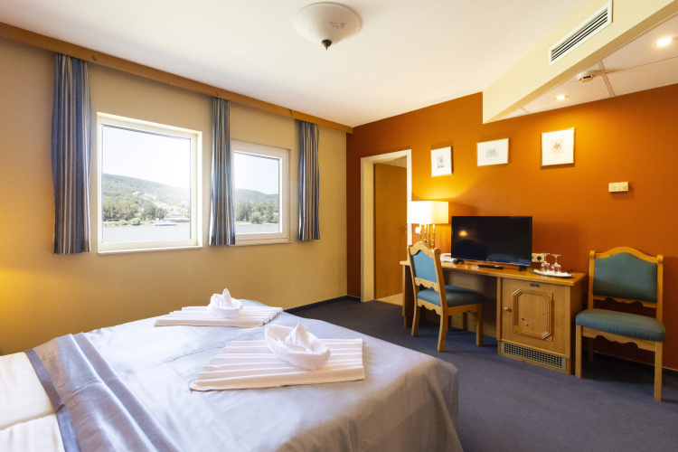 Aquamarina Hotel