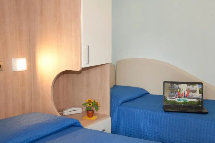 Standard Triple room with balcony