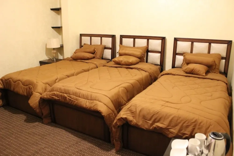Classic Quadruple room