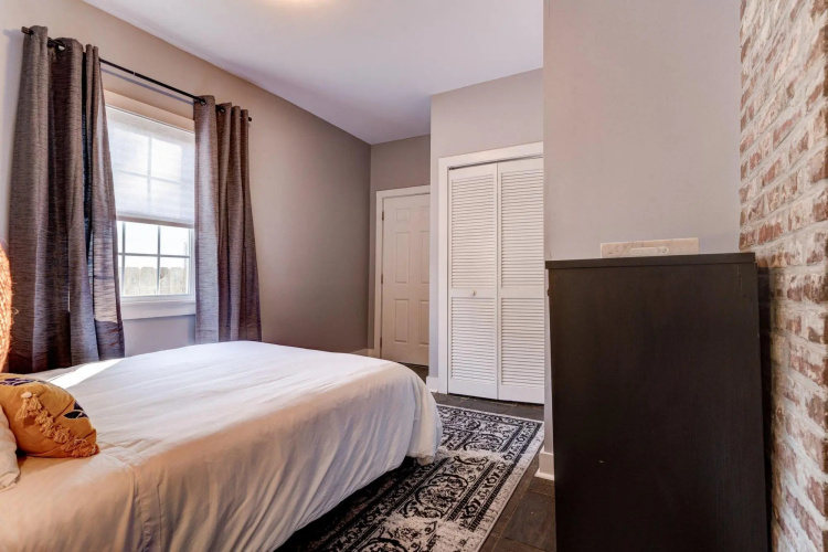 The Crescent City Cottage