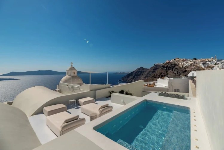 2 Bedrooms Executive Villa with sea view