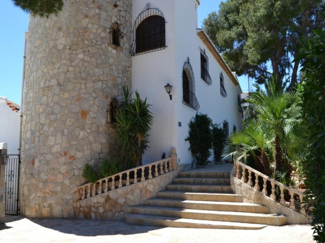 Villa