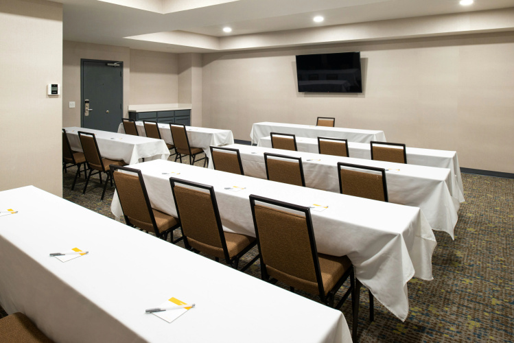 Hampton Inn San Francisco-Daly City photo 17