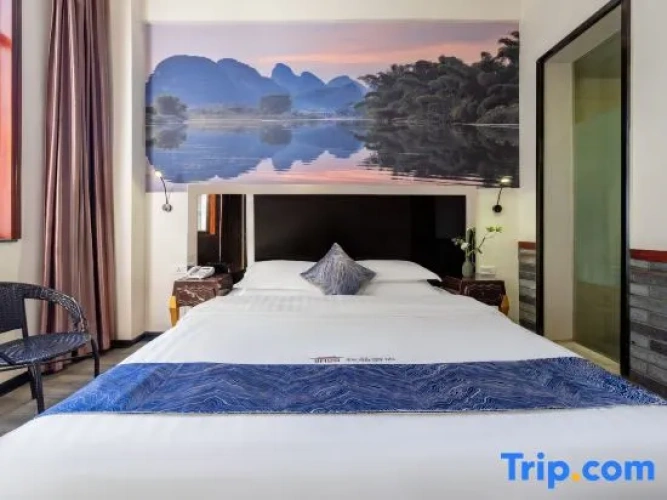 Superior Double room with city view