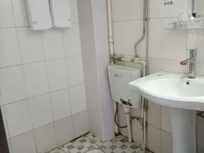 Hongda Hostel