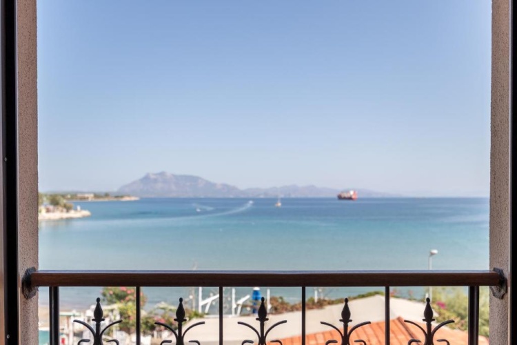 1 Bedroom Apartment with balcony and with view