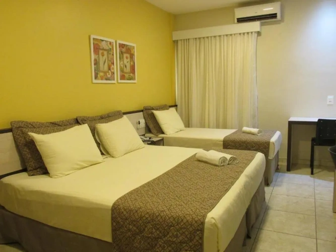 Standard Triple room