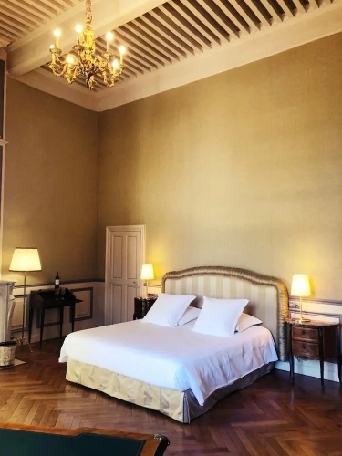 Suite with view