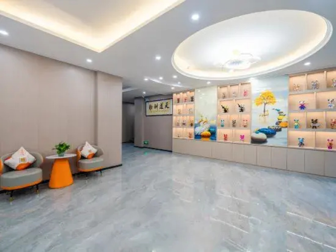 Longmen Jinrui Hotel