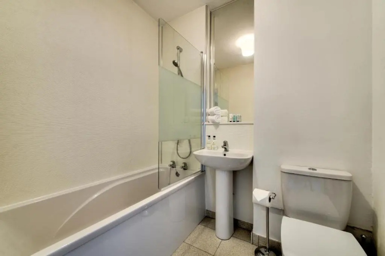 No.5 Serviced Apartment