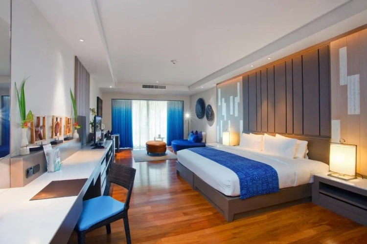Double Suite with balcony and with pool view