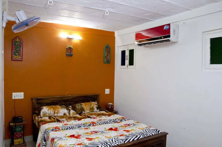 Hem Guest House
