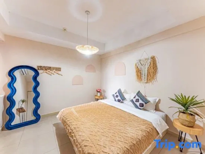 Standard Twin room with river view