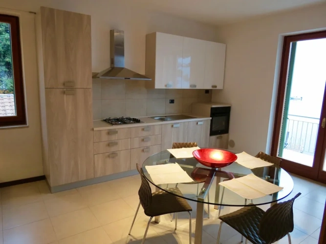 1 Bedroom Apartment with lake view
