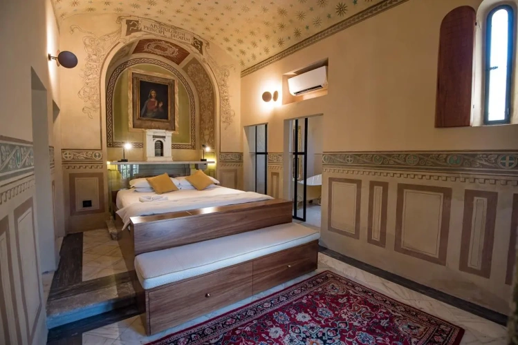 Double Chapel Suite