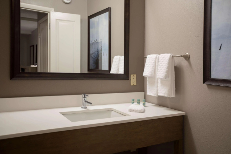 Best Western Savannah Historic District photo 11