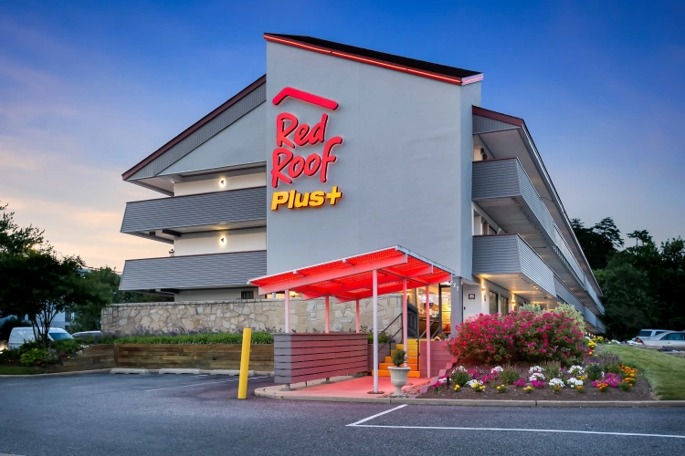 Red Roof PLUS+ Baltimore-Washington DC/BWI Airport