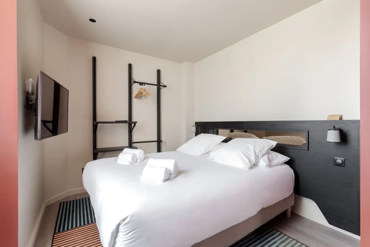 Frenchdoor Tours Corneille