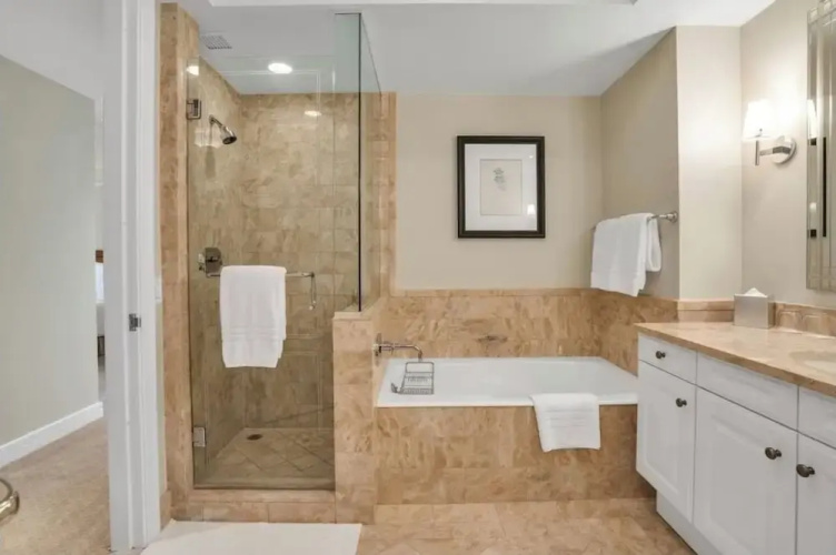 Four Seasons hotel 2bedroom suite