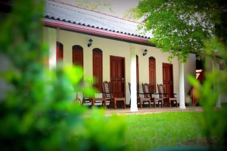 Aragorn Villa