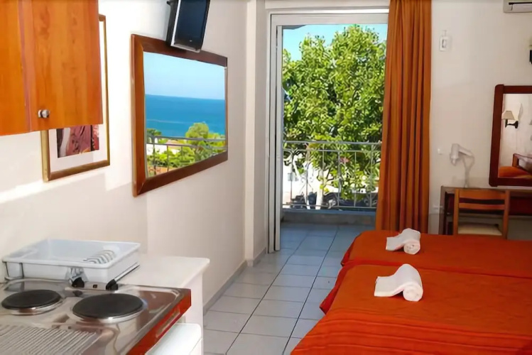 Captains Hotel