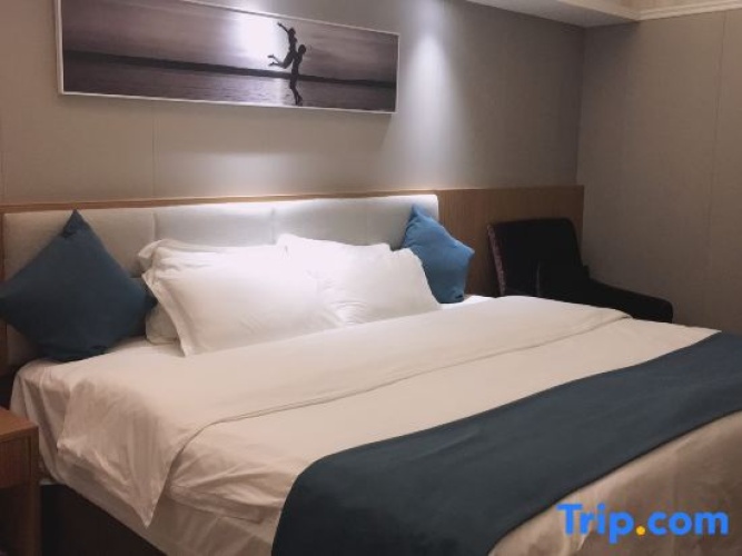 Deluxe Quadruple Suite