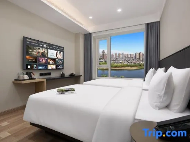 Standard Family room with city view