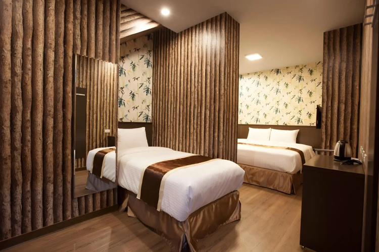 A Ace Hotel