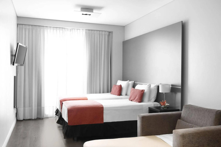 Cyan Recoleta Suites