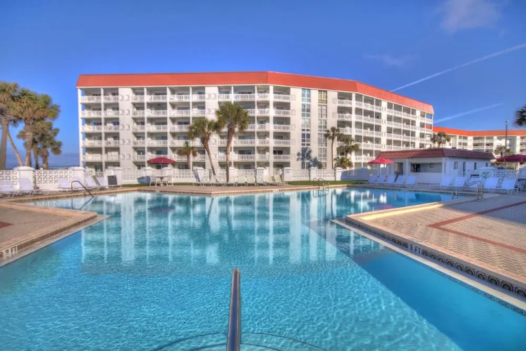351 El Matador 2 Bedroom Condo by RedAwning