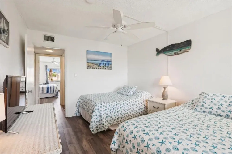 Beachfront Epic Ocean Views Sleeps 6 New Rental