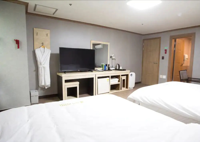 Ritz Hostel