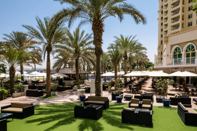 Luxurious 2 Bed Apt on Palm Jumeirah