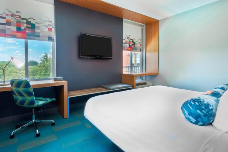 Standard room with city view