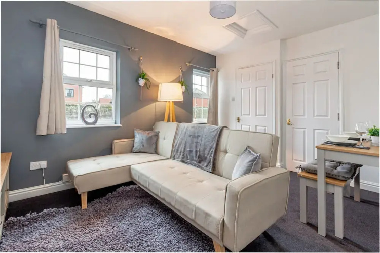 Worcester City Centre 1 Bed Apartment