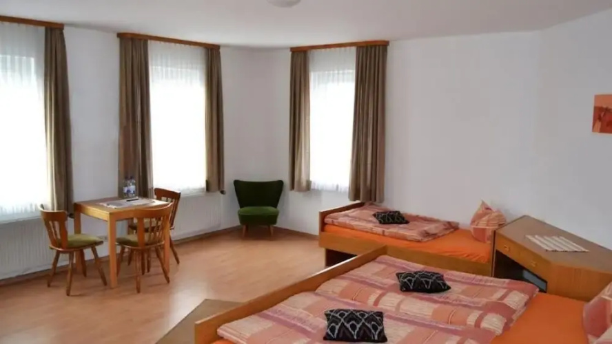 Hotel Zur Burg