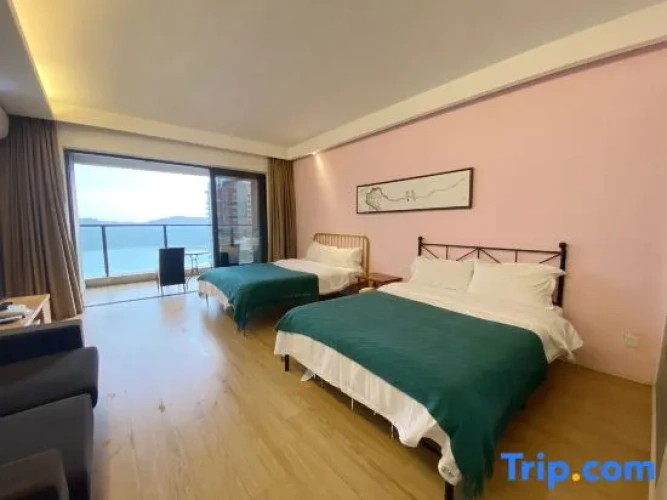 Standard Twin room with sea view