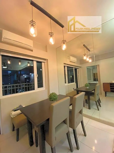 Breeze residence