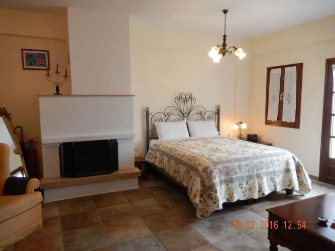 Basement Cottage with balcony