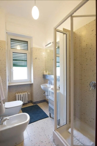 Modern & Elegant2 Bedroom Flat in Great Location