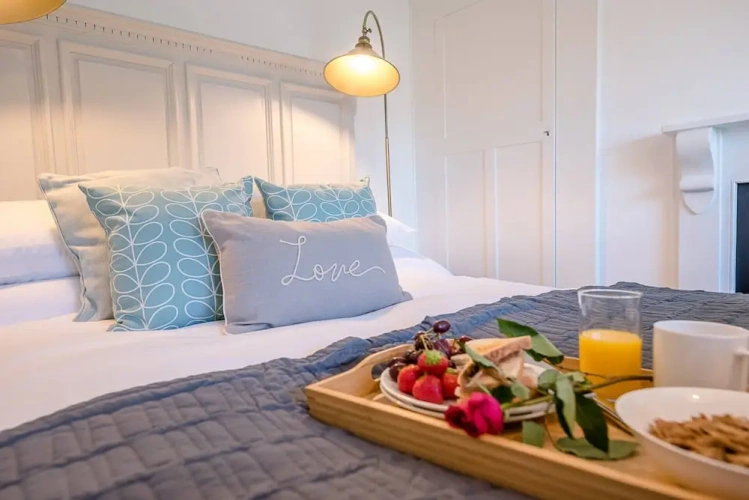 3 Bedrooms Cottage
