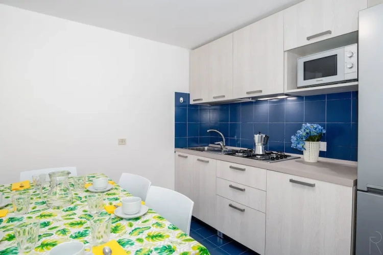 2 Bedrooms Villa