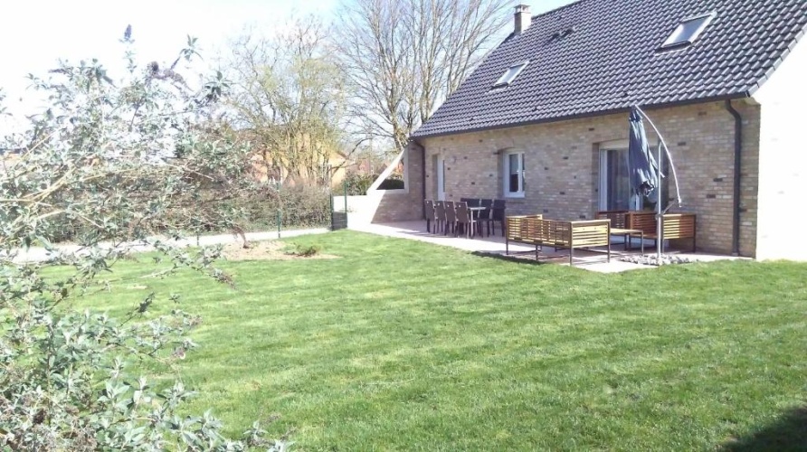 3 Bedrooms Cottage