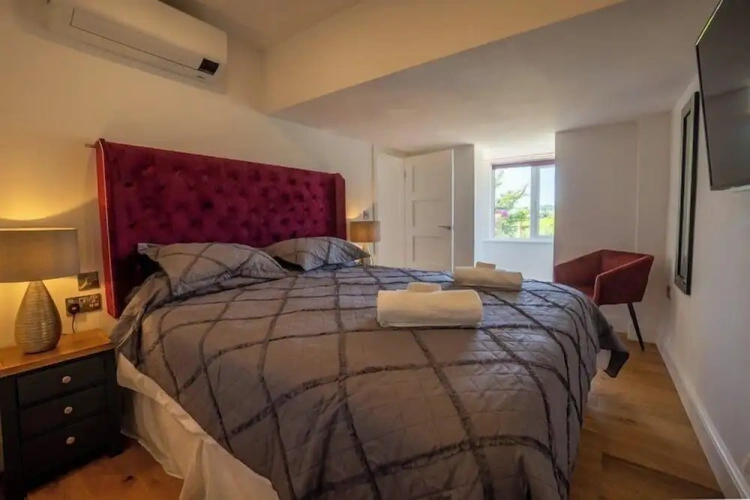 Deluxe Suite with garden view