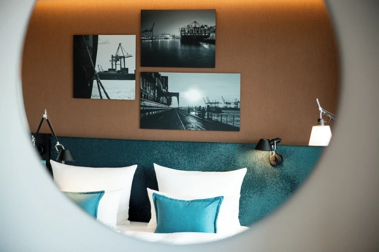 Standard room with balcony