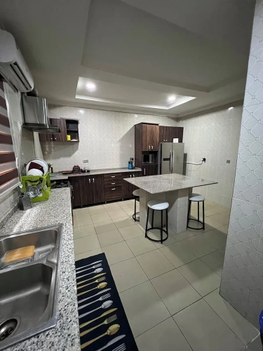 4 Bedrooms Executive Duplex room