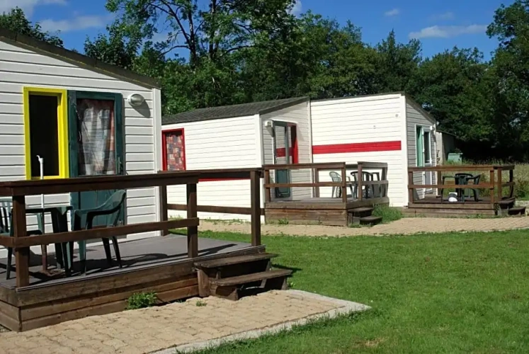 Standard Twin room with lake view