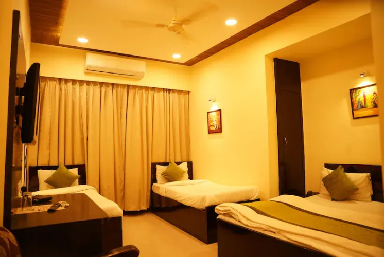 hotel vatsalya
